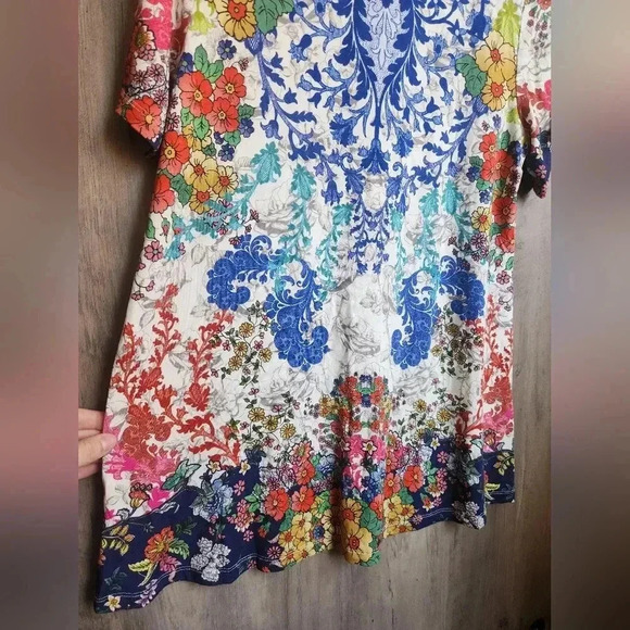 Johnny Was NWT Shellinay Favorite Short Crew Swing Shirt Tee Colorful Floral SM - Picture 10 of 11